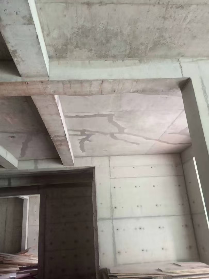 牡丹江房屋顶楼开裂怎么处理